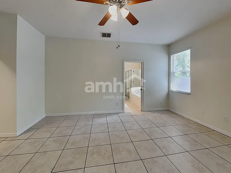 1130 Cherry Valley Way — Photo 9