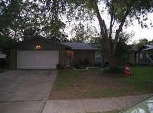703 Delta Dr, Euless, TX 76039