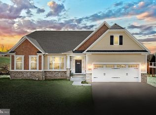 138 Edie Cir, Stewartstown, PA 17363