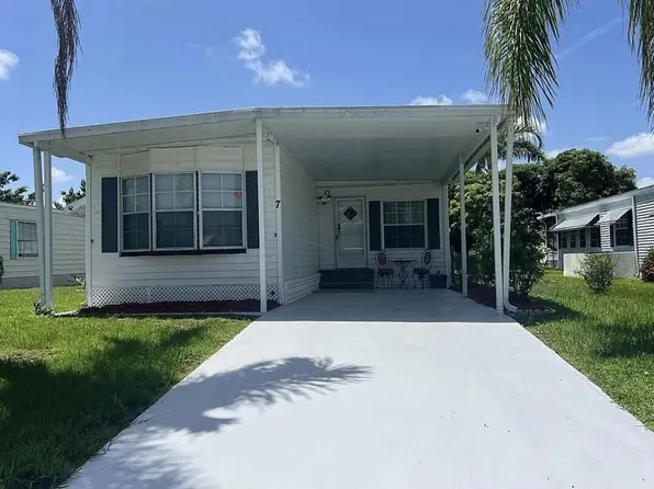 7 Giralda, Port St Lucie, FL 34952