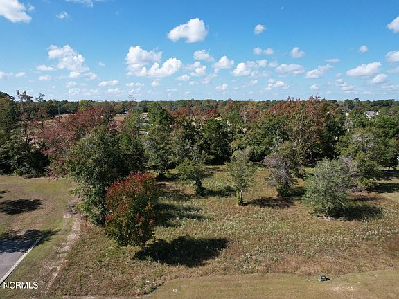 4th image of 697 Squirrel Run Drive SW