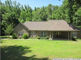 157 Laylee Dr, Byhalia, MS 38611
