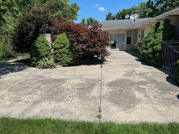 3rd image of 60807 County Road 13