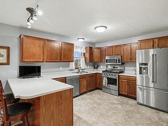 3rd image of 951 Tekulve Rd