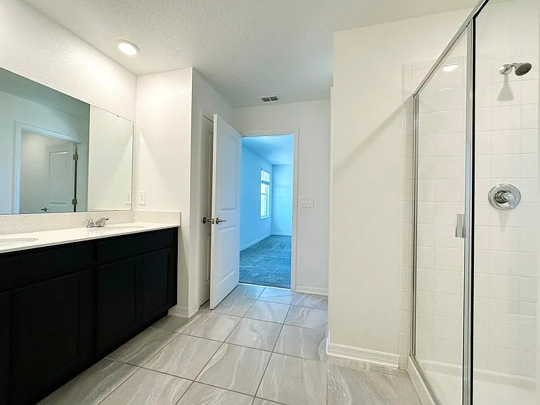 924 Serchio St — Photo 12