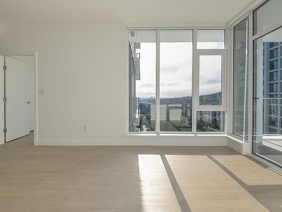 5th image of 699 Whiting Way #2102