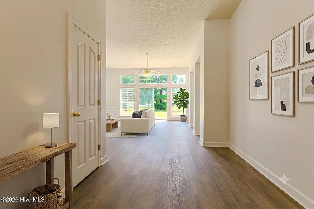 3 bed, 2.0 bath, $1,995 — Photo 3