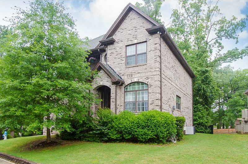1st image of 303 Hickory Springs Dr SE
