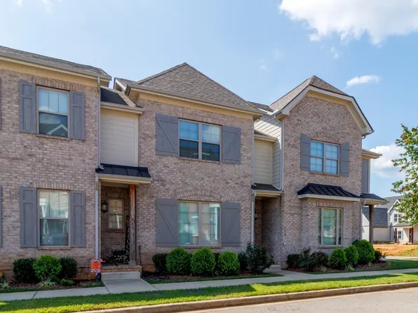 113 Savannah Ave, Pleasant View, TN 37146