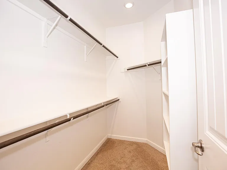 9524 Blaine Dr — Photo 10