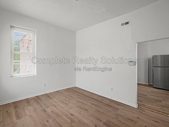 4th image of 2928 Texas Ave #2F