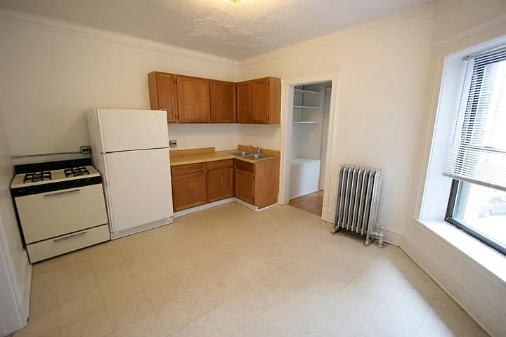 1515 E. 54th Street — Photo 5