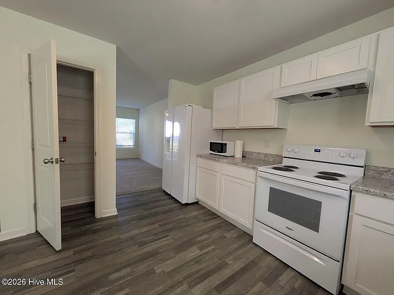 75 SW Shamrock Dr — Photo 9