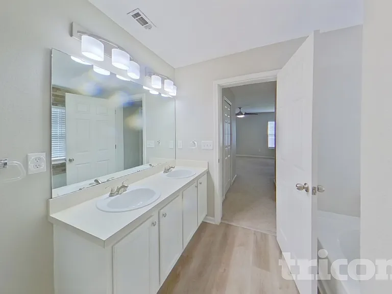 15180 Bareback Dr — Photo 8