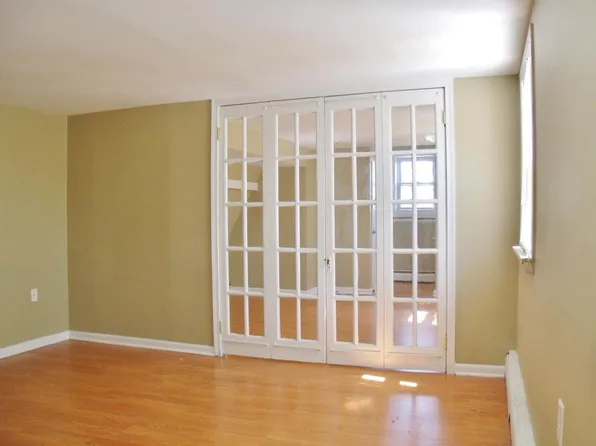 331 E University Pkwy, Baltimore, MD