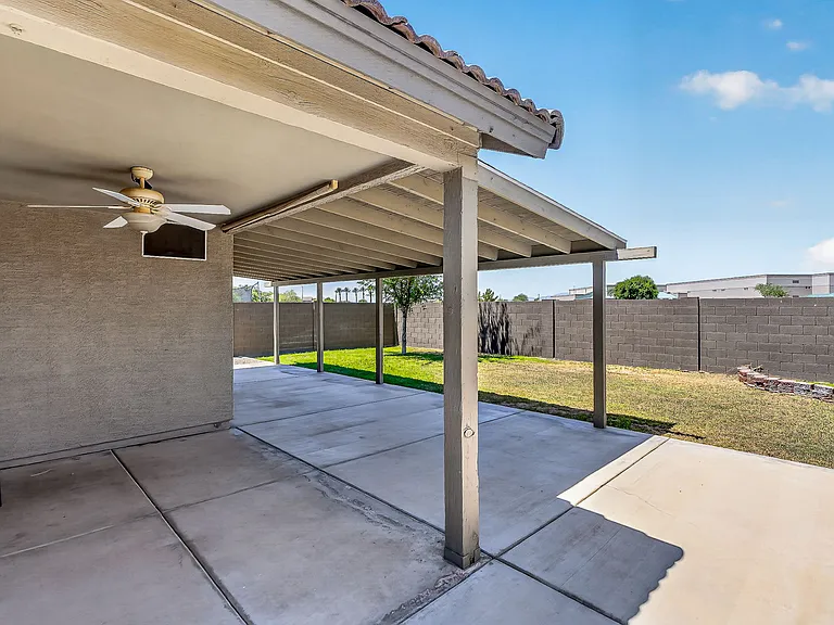 15542 N 136th Ln — Photo 31