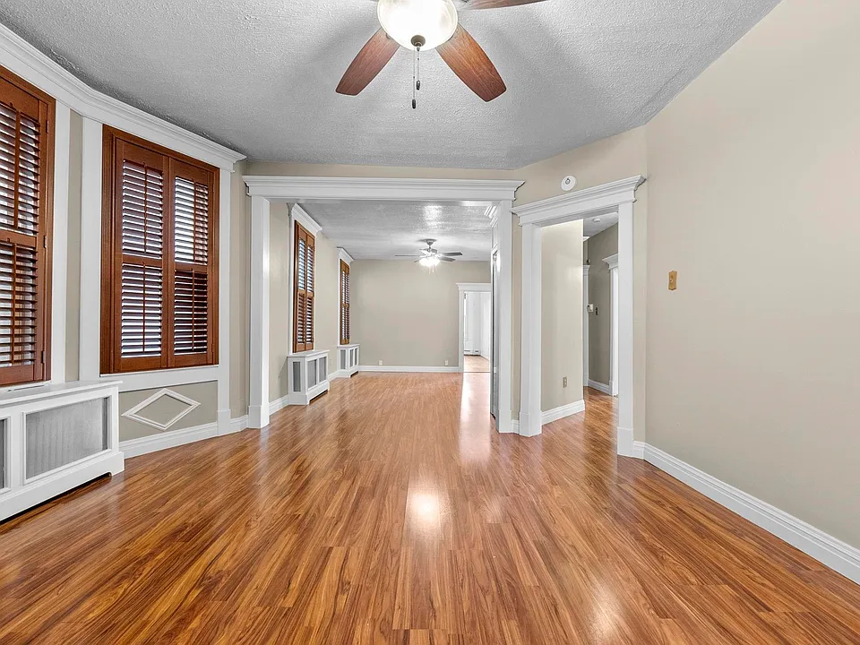 302 Clerk St #2