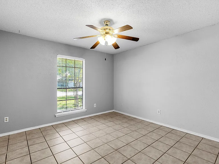 4124 Camino Dr — Photo 25