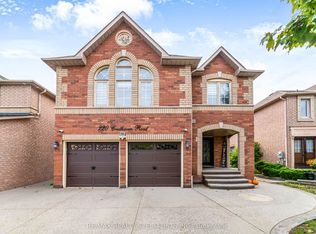 220 Cresthaven Rd, Brampton, ON L7A1G5