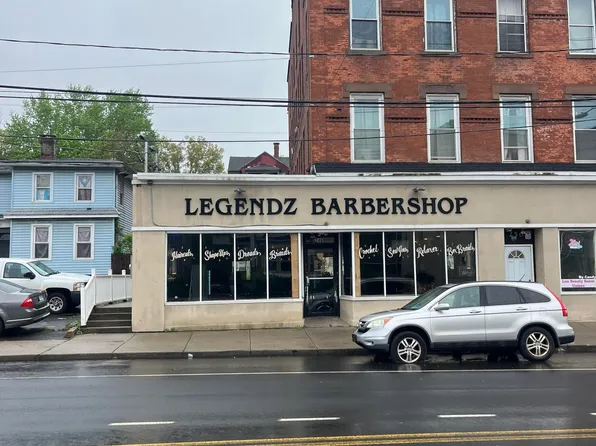 242 West Main Street, Meriden, CT 06451