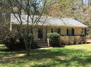 196 Whispering Pine Ln, Bumpass, VA 23024