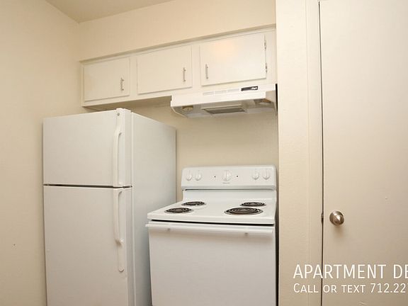 3rd image of 6 Willowbend Blvd #3402