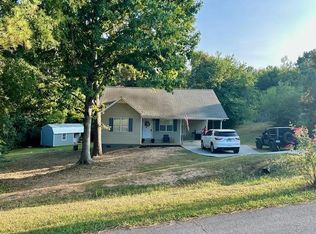 151 Prater Dr SE, Calhoun, GA 30701