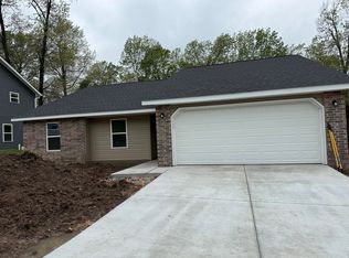 2006 Sally Ann Ave, Neosho, MO 64850