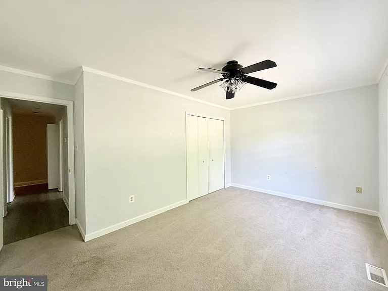 70 Dorothy Ln — Photo 26