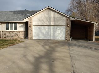 308 W Adams St, Valley, NE 68064