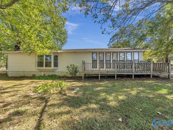 1527 Butter And Egg Rd, Hazel Green, AL 35750