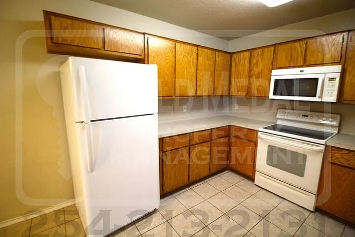 2701 Alma Dr — Photo 6