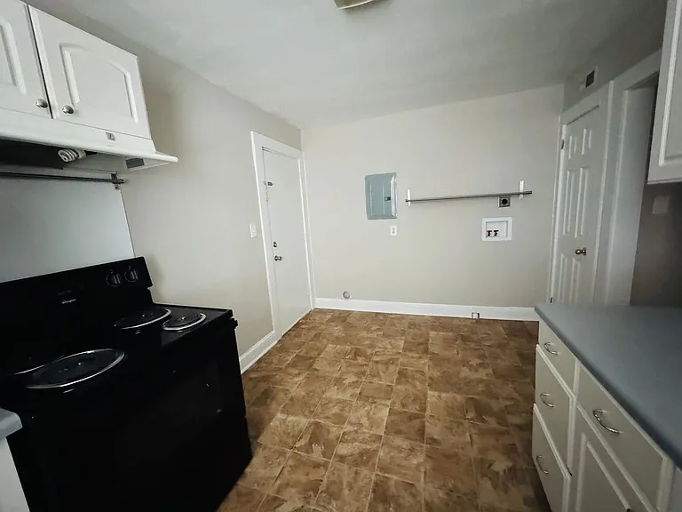 317 West Blvd #1 — Photo 3