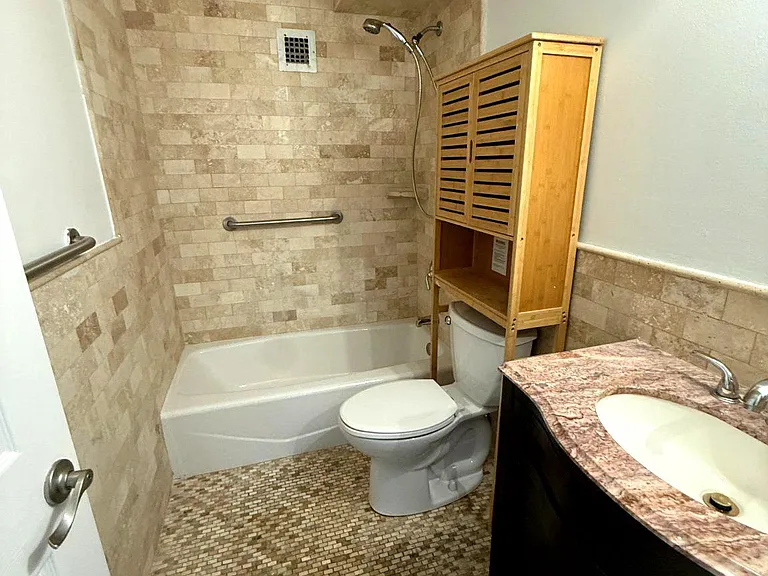 1001 City Line Ave #1001-E-603 — Photo 21