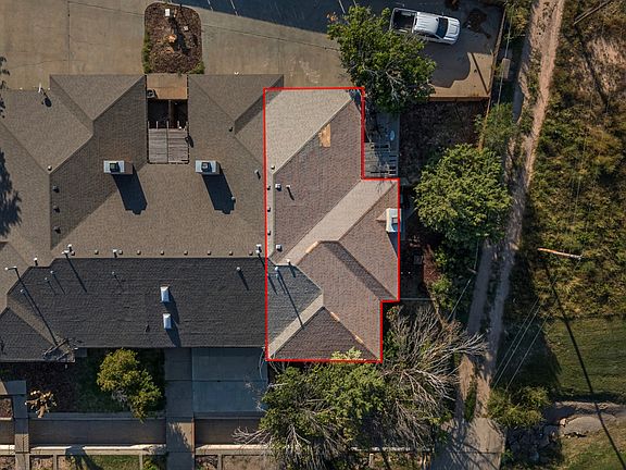 4th image of 2112 Price Blvd