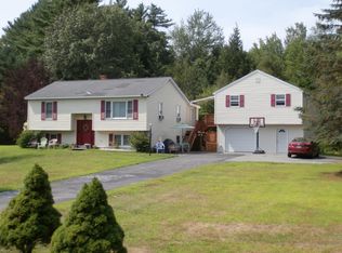 7 Paige Dr, Gorham, ME 04038