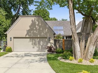 10115 Lowell Ave, Overland Park, KS 66212