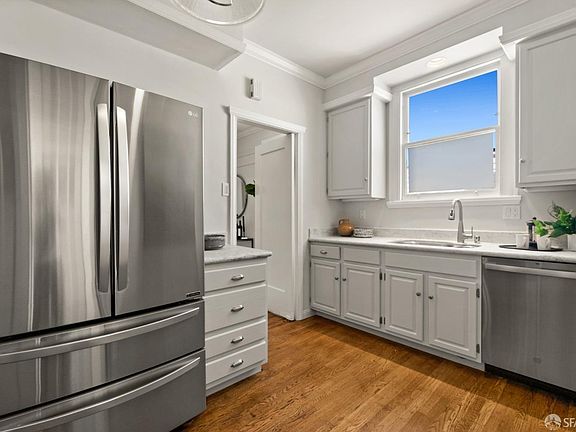 5th image of 3065 Clay St #10