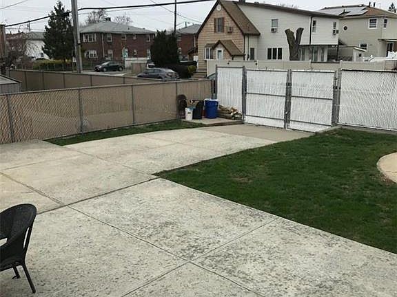 3rd image of 66 Ebbitts St