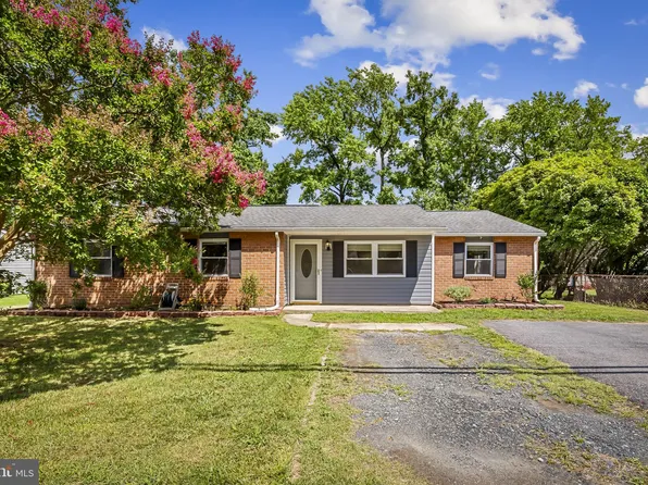 2415 Lodge Farm Rd, Edgemere, MD 21219