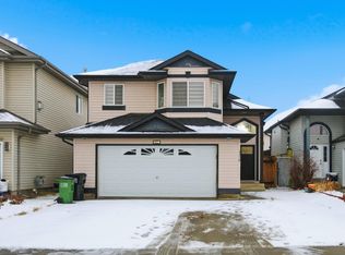 3316 24th Ave NW, Edmonton, AB T6T 1Y6