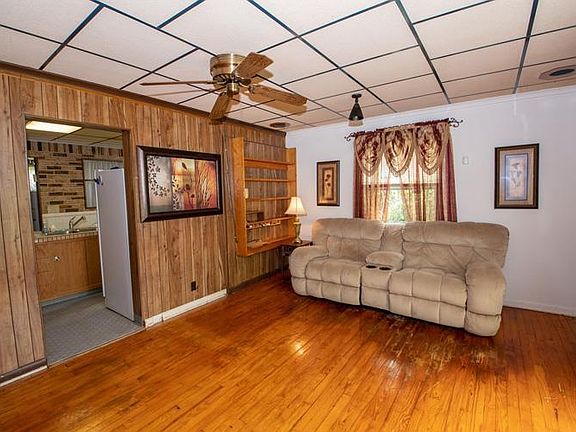 4th image of 58844 Mason St