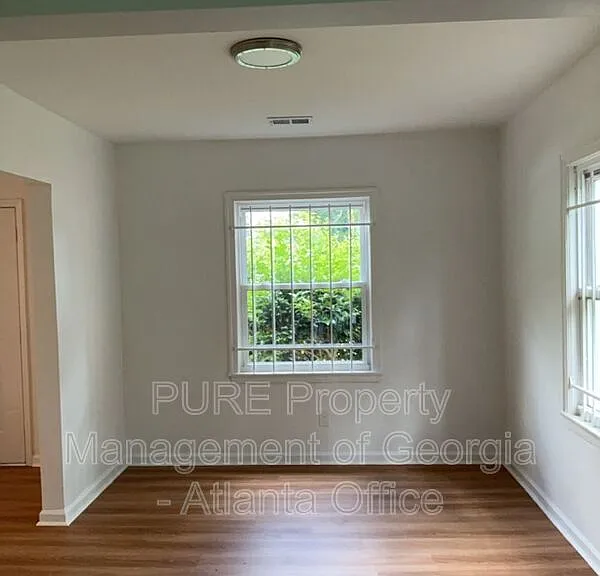 1809 Ellington St — Photo 8