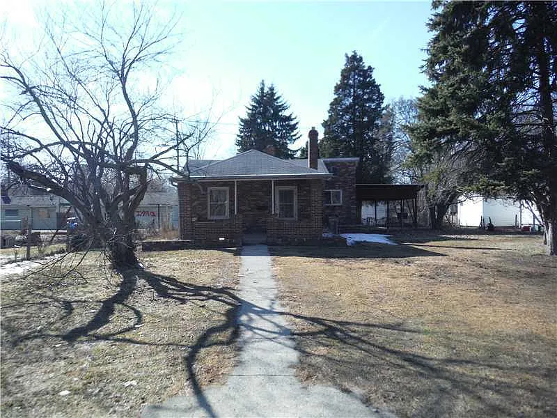 1114 Medford Ave photo 1