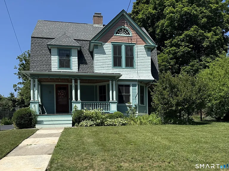 9 Lemay St — Photo 1