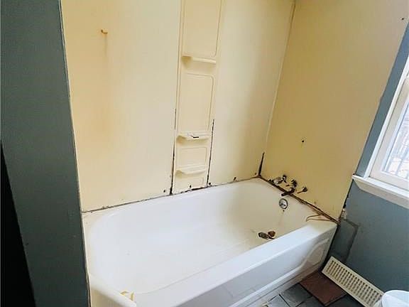 3rd image of 5227 N Merrimac Ave