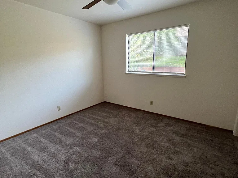4630 Whitney Blvd — Photo 9