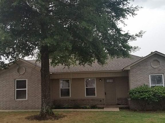 3rd image of 121 Sydney Brooke Ln