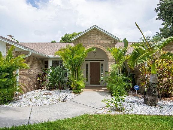 2nd image of 2314 Eagle Bluff Dr