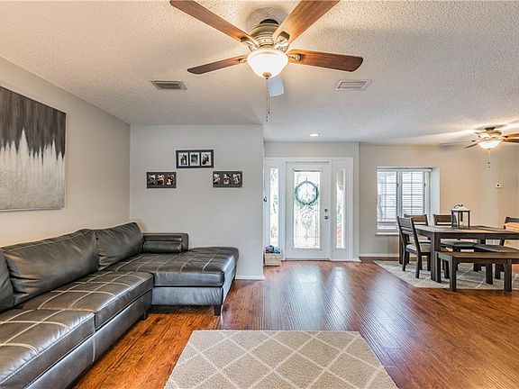 3rd image of 9204 Cypresswood Cir